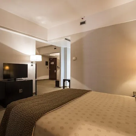Flyon & Conference Center Bolonia